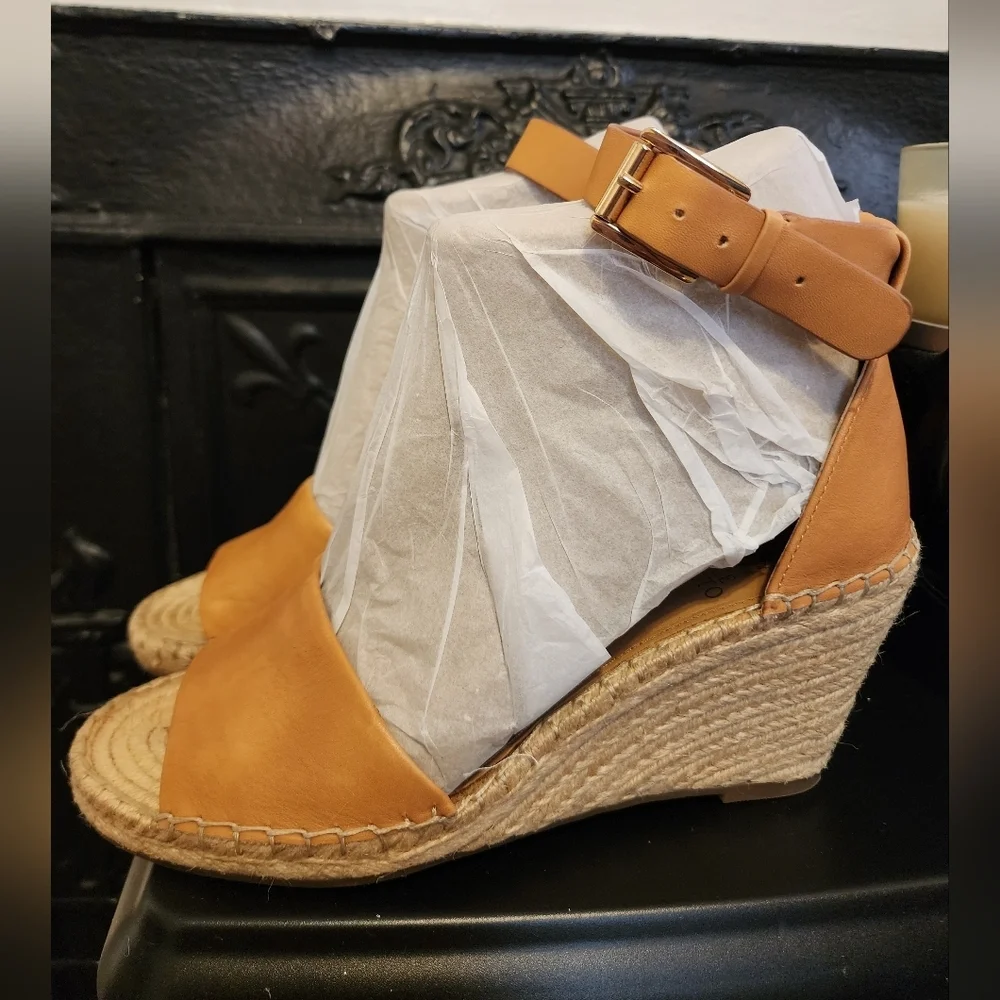 Vince Camuto Tan Espadrille Wedge Sandals Ankle Strap Womens Size 8.5